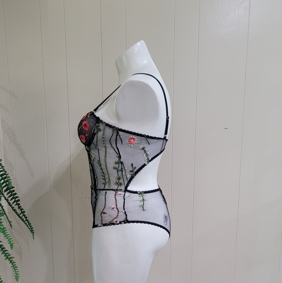 Women Black Midnight Lingerie Floral Embroidered-Tulle Sheer Bodysuit Sz L NWOT - Picture 3 of 10